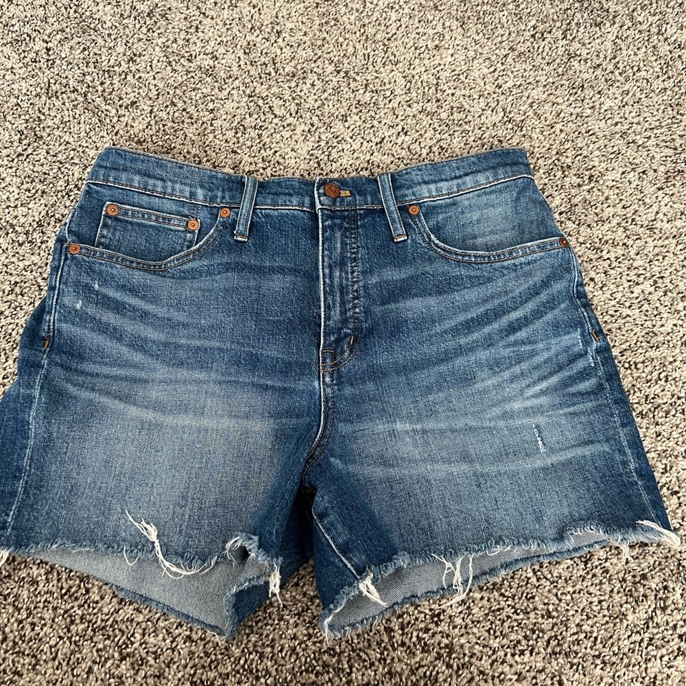 The BEST denim shorts!